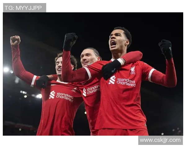 努涅斯在赛场上的崛起与挑战：从新星到球队核心的成长之路